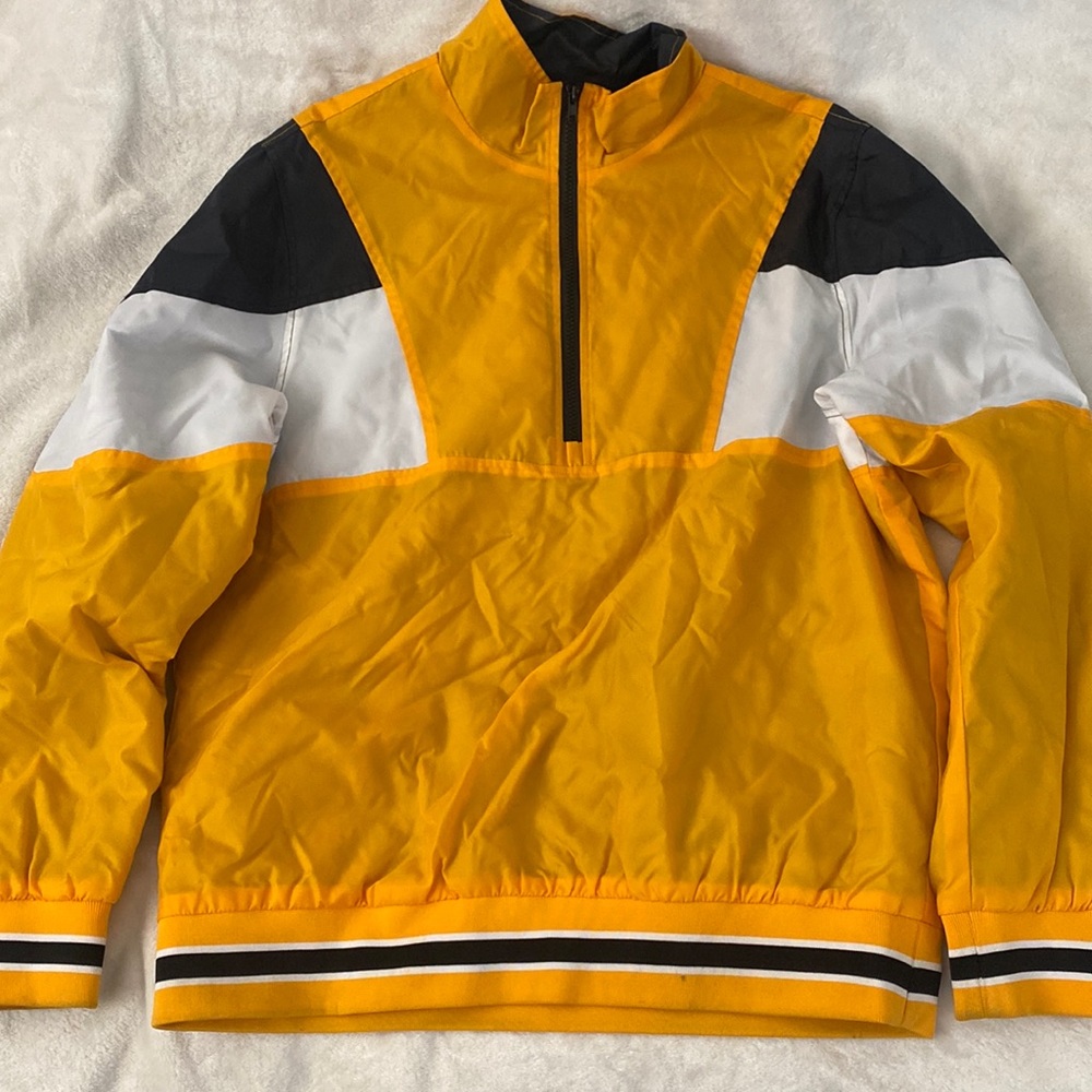 Mens Forever 21 windbreaker. US mens size Medium